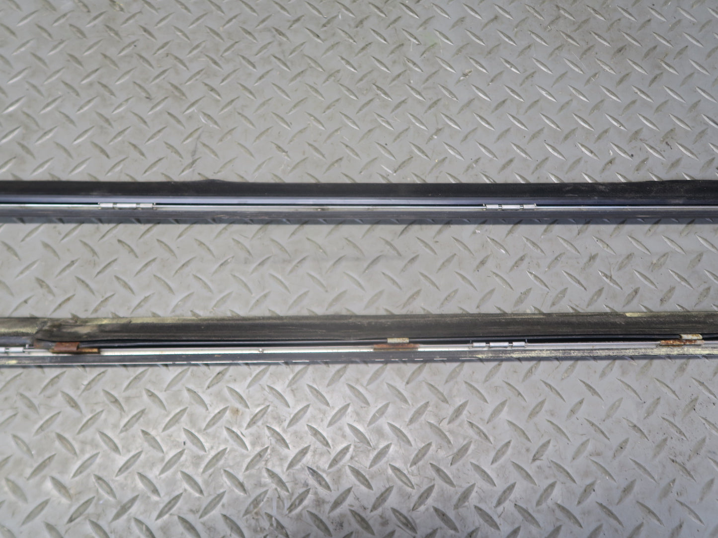 94-99 Mercedes W140 S500 Front & Rear Left Door Window Trim Molding Set OEM