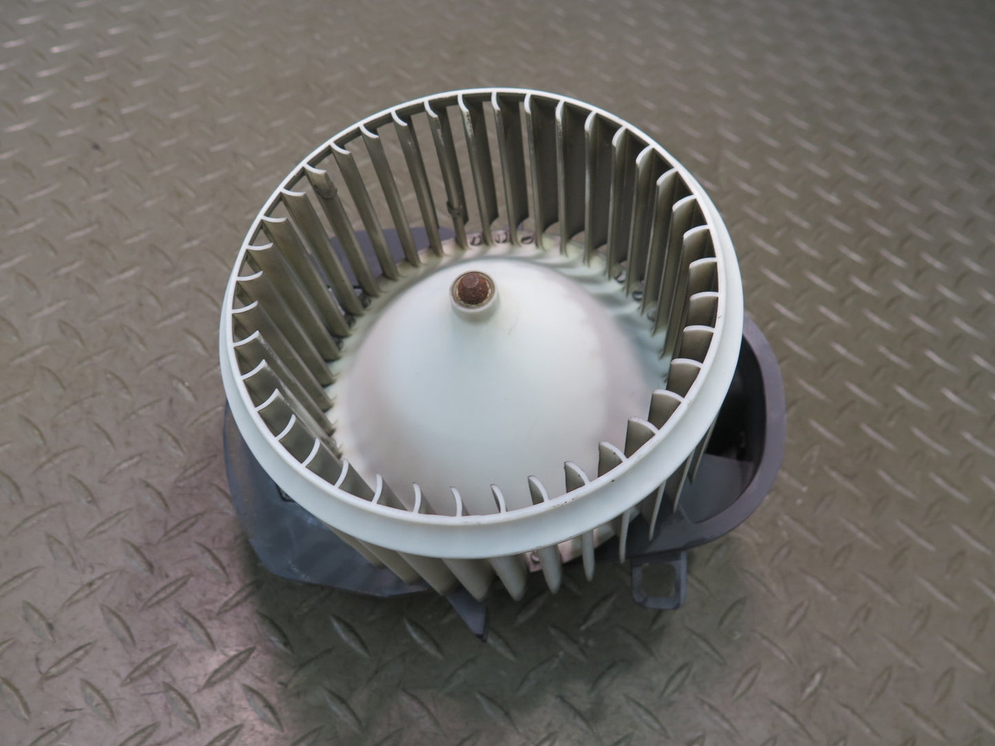 2011-2018 Porsche Cayenne 958 A/C Heater Blower Motor Fan w Resistor