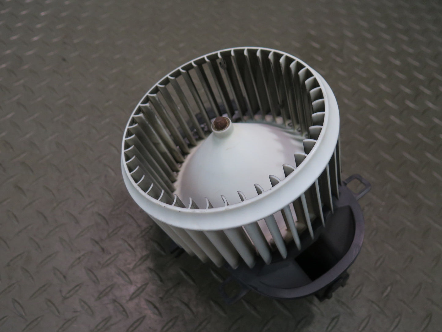 2011-2018 Porsche Cayenne 958 A/C Heater Blower Motor Fan w Resistor