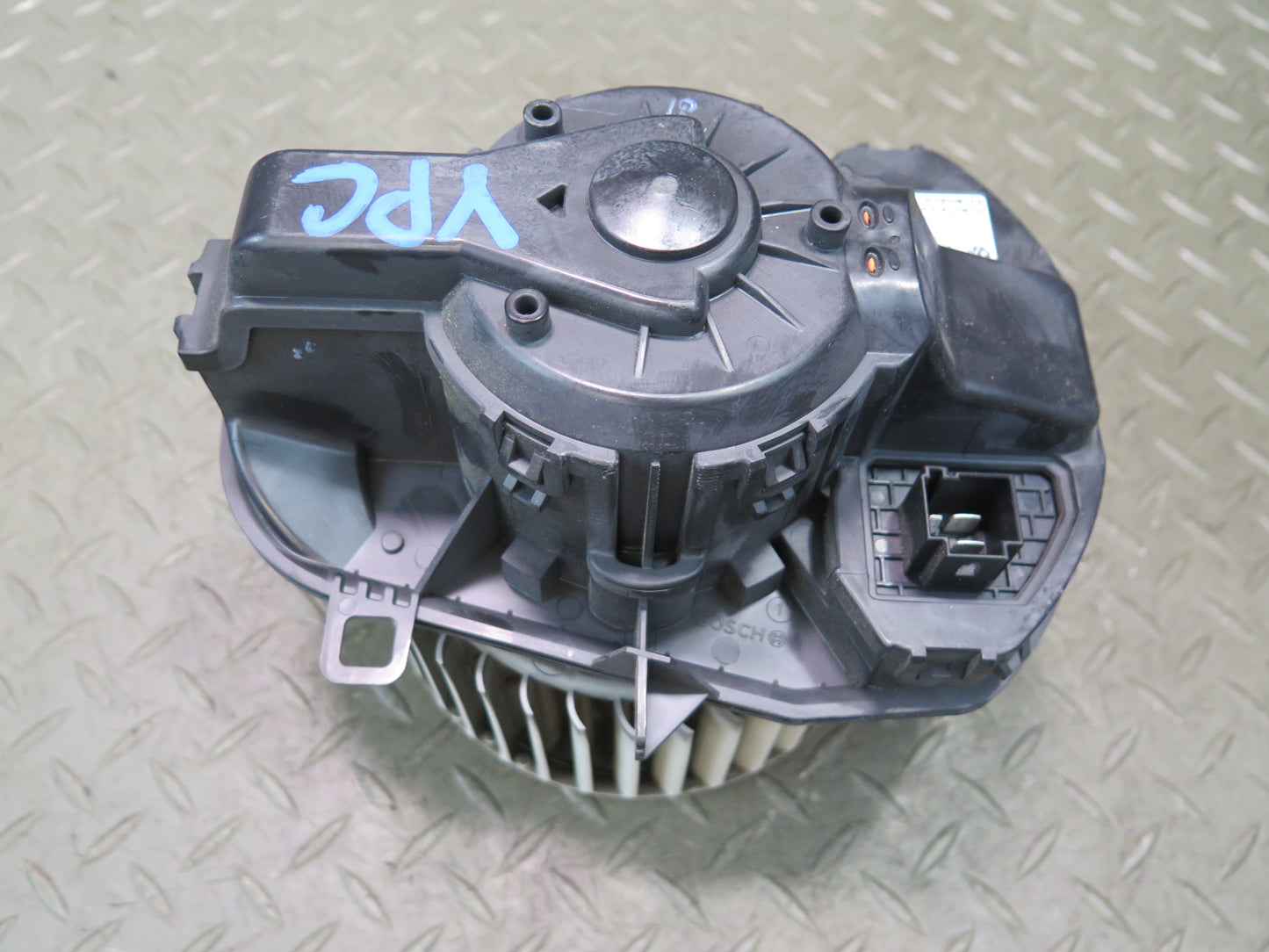 2011-2018 Porsche Cayenne 958 A/C Heater Blower Motor Fan w Resistor