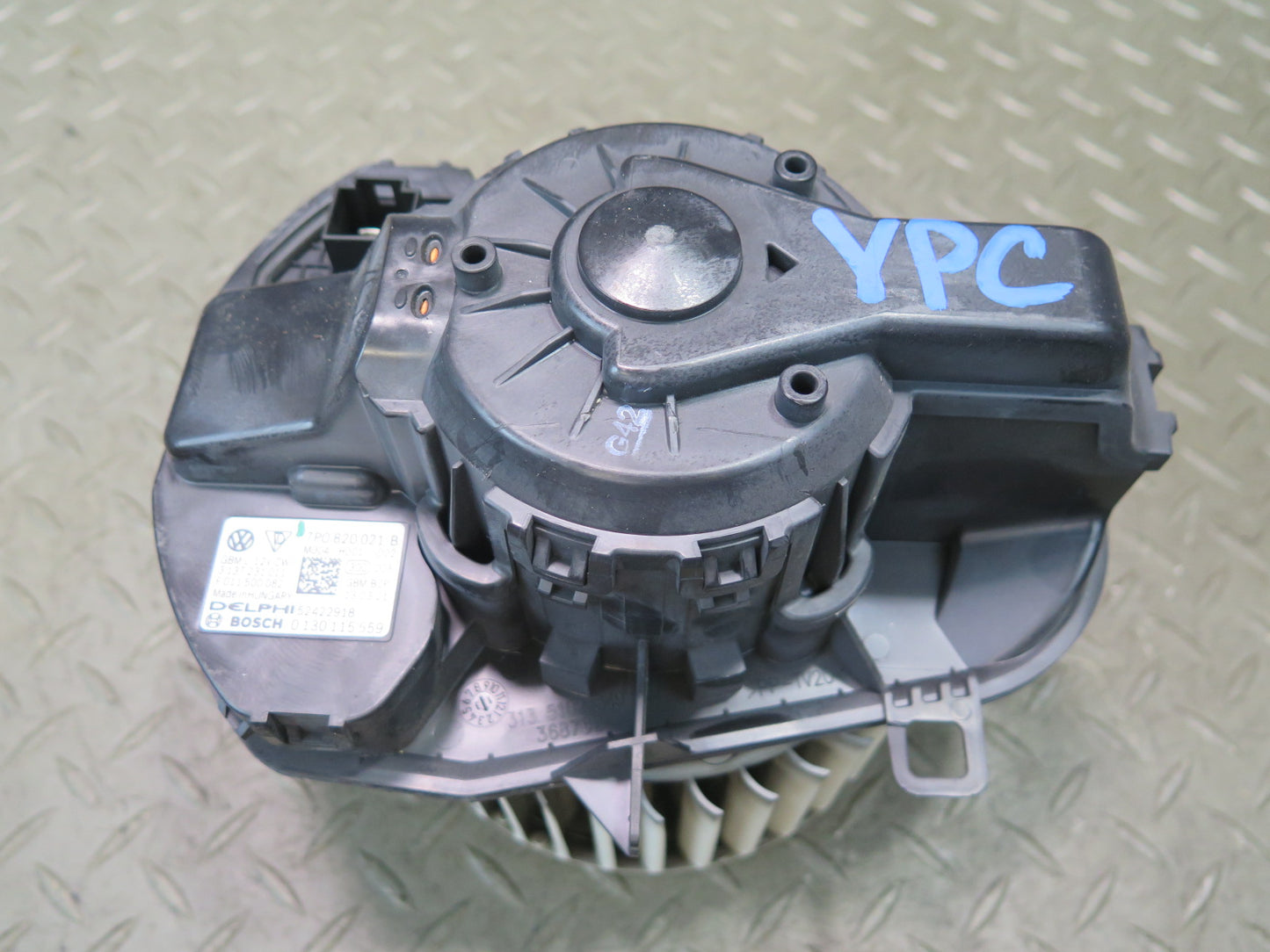 2011-2018 Porsche Cayenne 958 A/C Heater Blower Motor Fan w Resistor