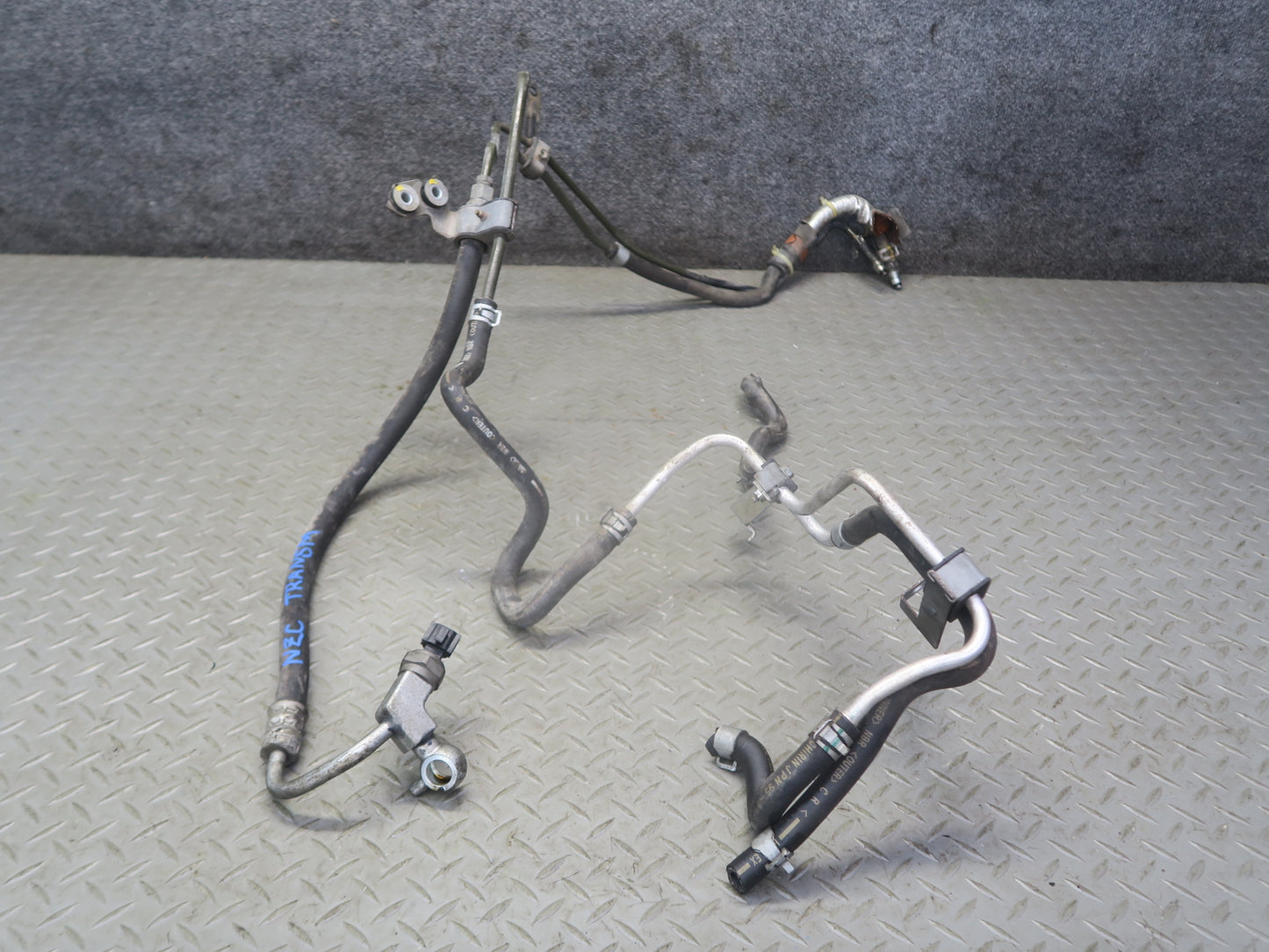 2005 Nissan Z33 350Z FS6R31A M/T Manual Transmission Hose Pipe Line Set OEM