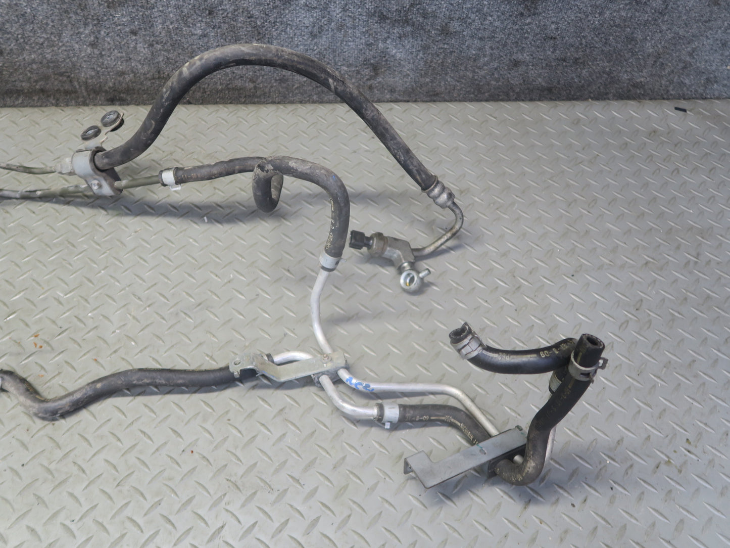 2005 Nissan Z33 350Z FS6R31A M/T Manual Transmission Hose Pipe Line Set OEM