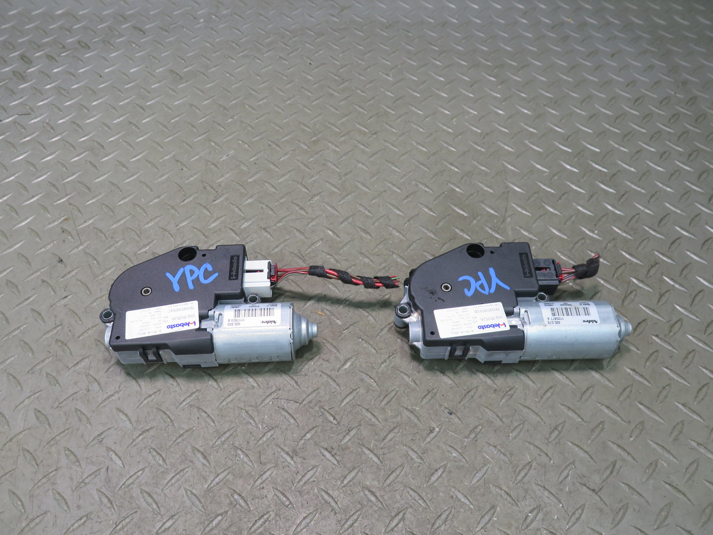 2011-2018 Porsche Cayenne 958 Rear Panoramic Sunroof Drive Motor Set