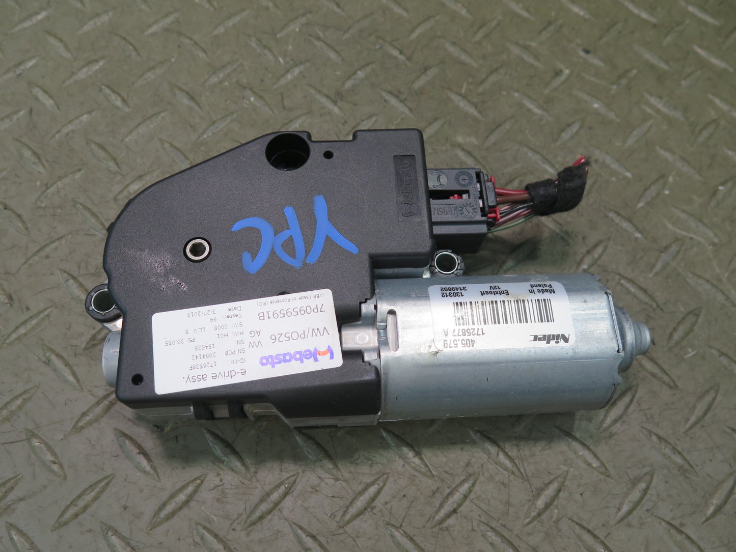 2011-2018 Porsche Cayenne 958 Rear Panoramic Sunroof Drive Motor Set