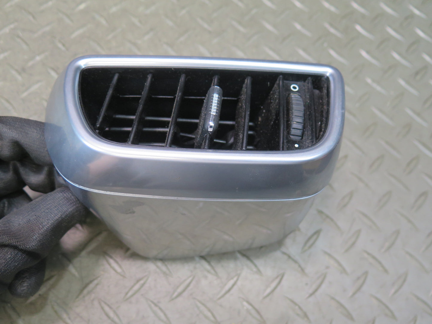 11-18 Porsche Cayenne 958 Rear Left Center Console Air Vent Grille 7P5819203B