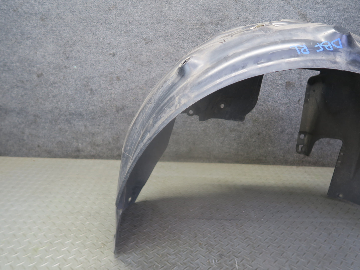 2015-2020 BMW F82 F83 M4 Rear Fender Liner Wheel Arch Splash Shield Set of 2