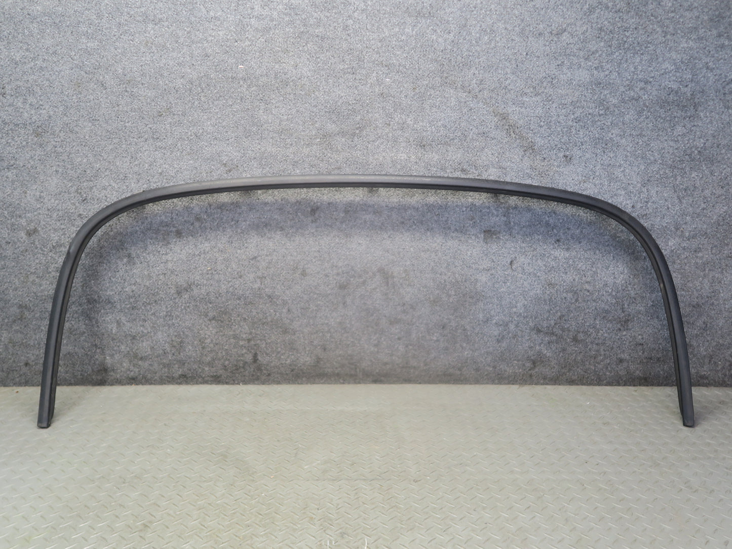 00-05 Toyota MR2 Spyder ZZW30L Convertible Rear Exterior Stowage Molding OEM