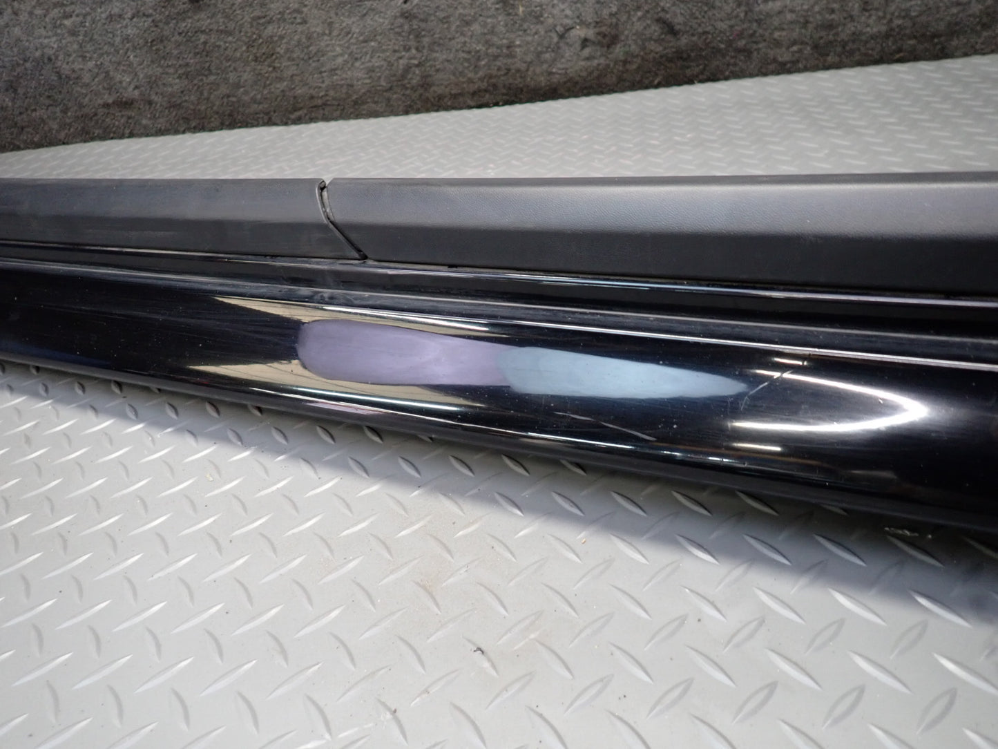 2011-2018 Porsche Cayenne 958 GTS Left Right Side Skirt Rocker Panel Molding Set