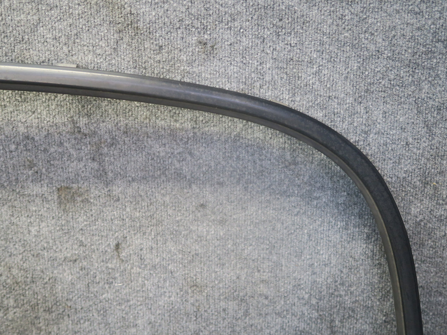 00-05 Toyota MR2 Spyder ZZW30L Convertible Rear Exterior Stowage Molding OEM