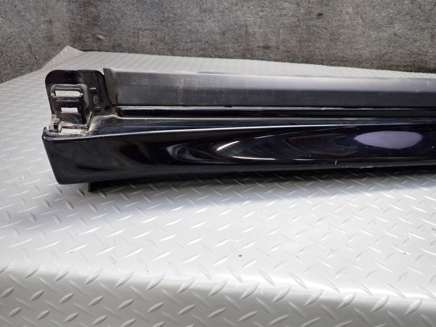 2011-2018 Porsche Cayenne 958 GTS Left Right Side Skirt Rocker Panel Molding Set
