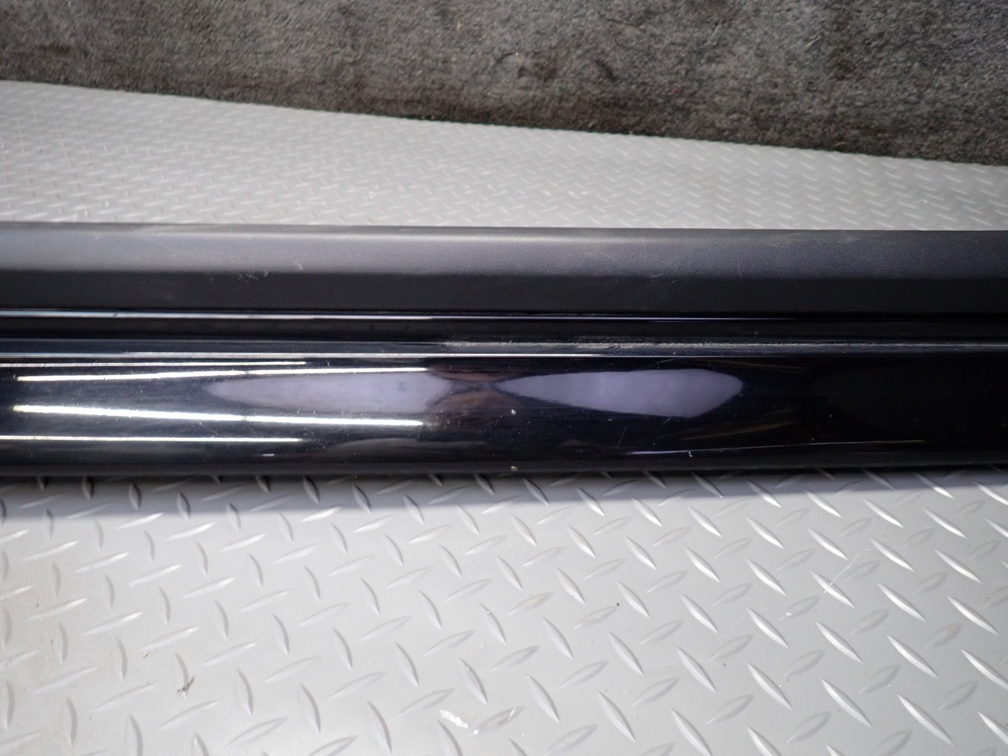 2011-2018 Porsche Cayenne 958 GTS Left Right Side Skirt Rocker Panel Molding Set