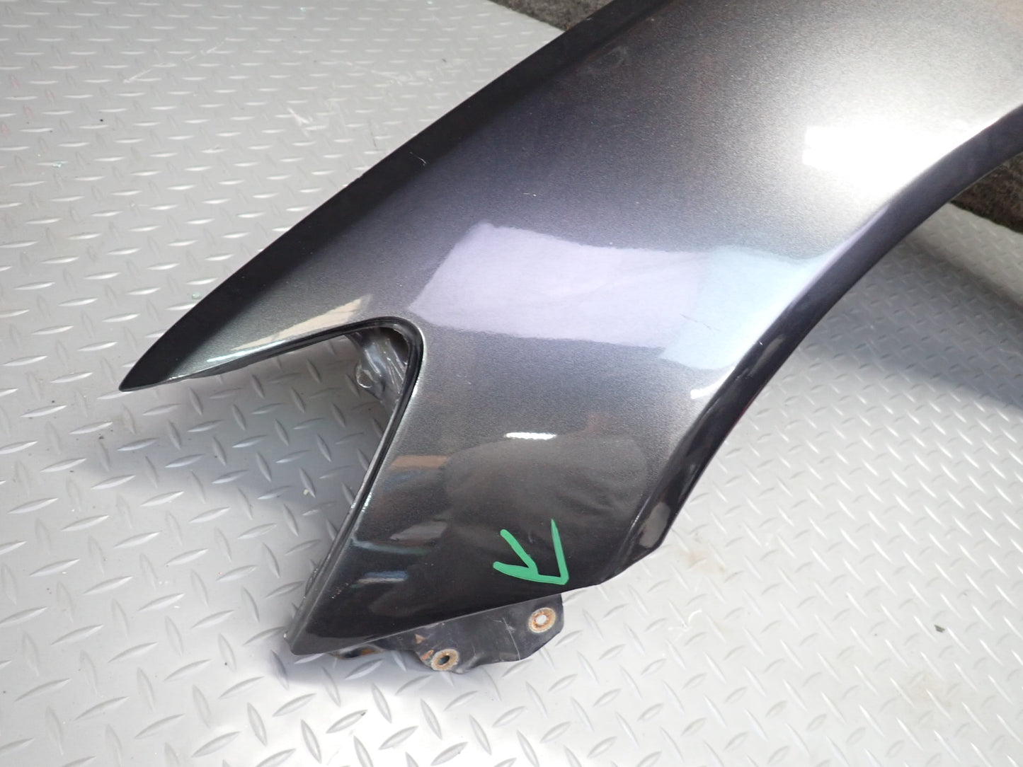 01-05 Lexus JCE10L IS300 Front Left Fender Shell Cover Panel Graphite Gray OEM