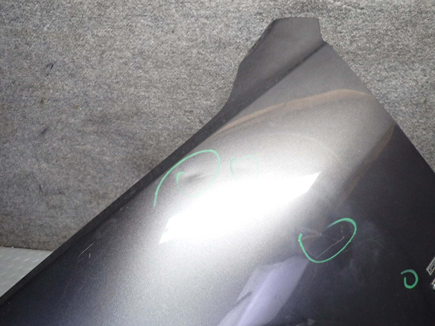 01-05 Lexus JCE10L IS300 Front Left Fender Shell Cover Panel Graphite Gray OEM