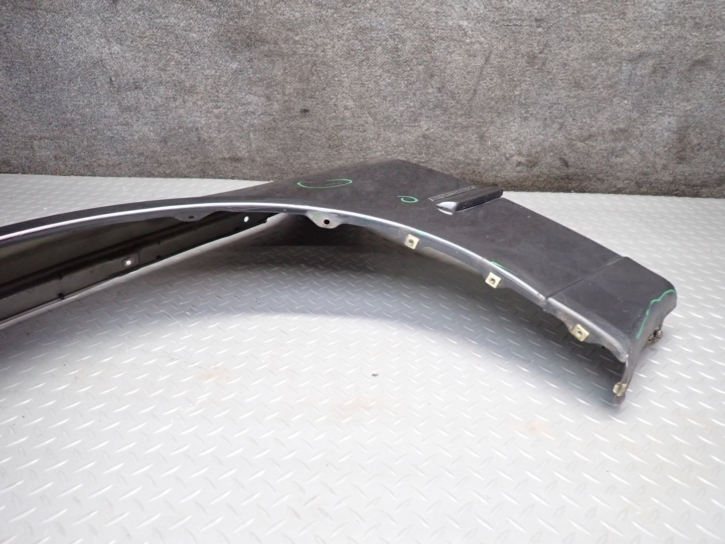 01-05 Lexus JCE10L IS300 Front Left Fender Shell Cover Panel Graphite Gray OEM