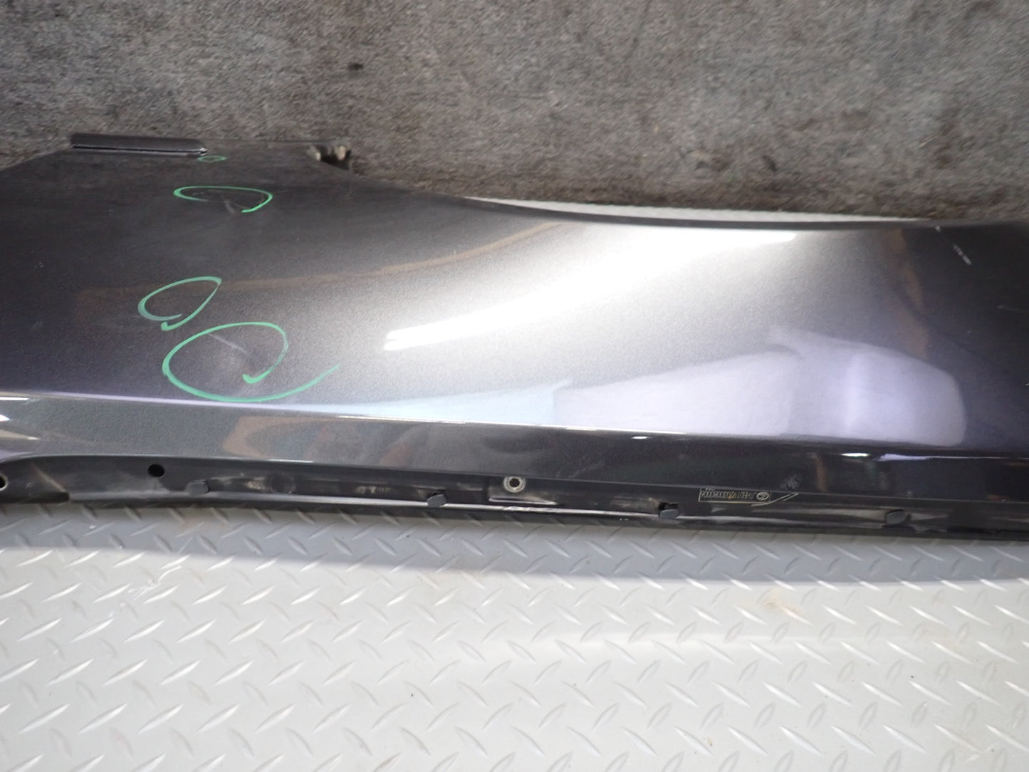 01-05 Lexus JCE10L IS300 Front Left Fender Shell Cover Panel Graphite Gray OEM