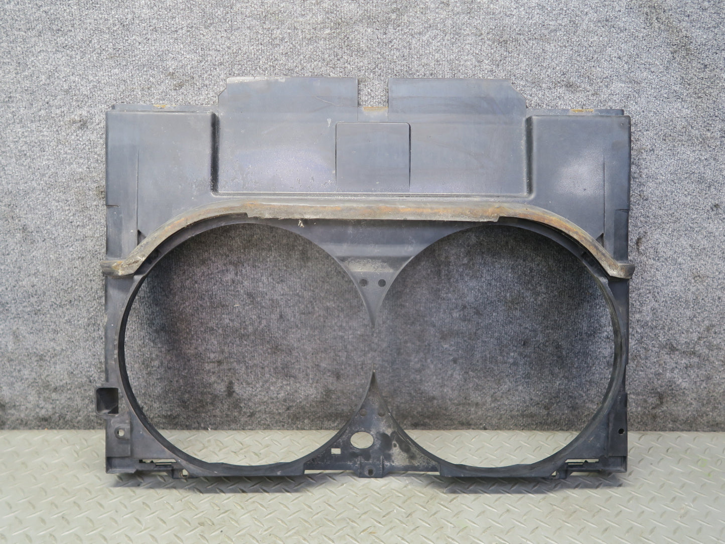 94-99 Mercedes W140 S500 Engine Cooling Fan Motor Shroud 1405051455 OEM