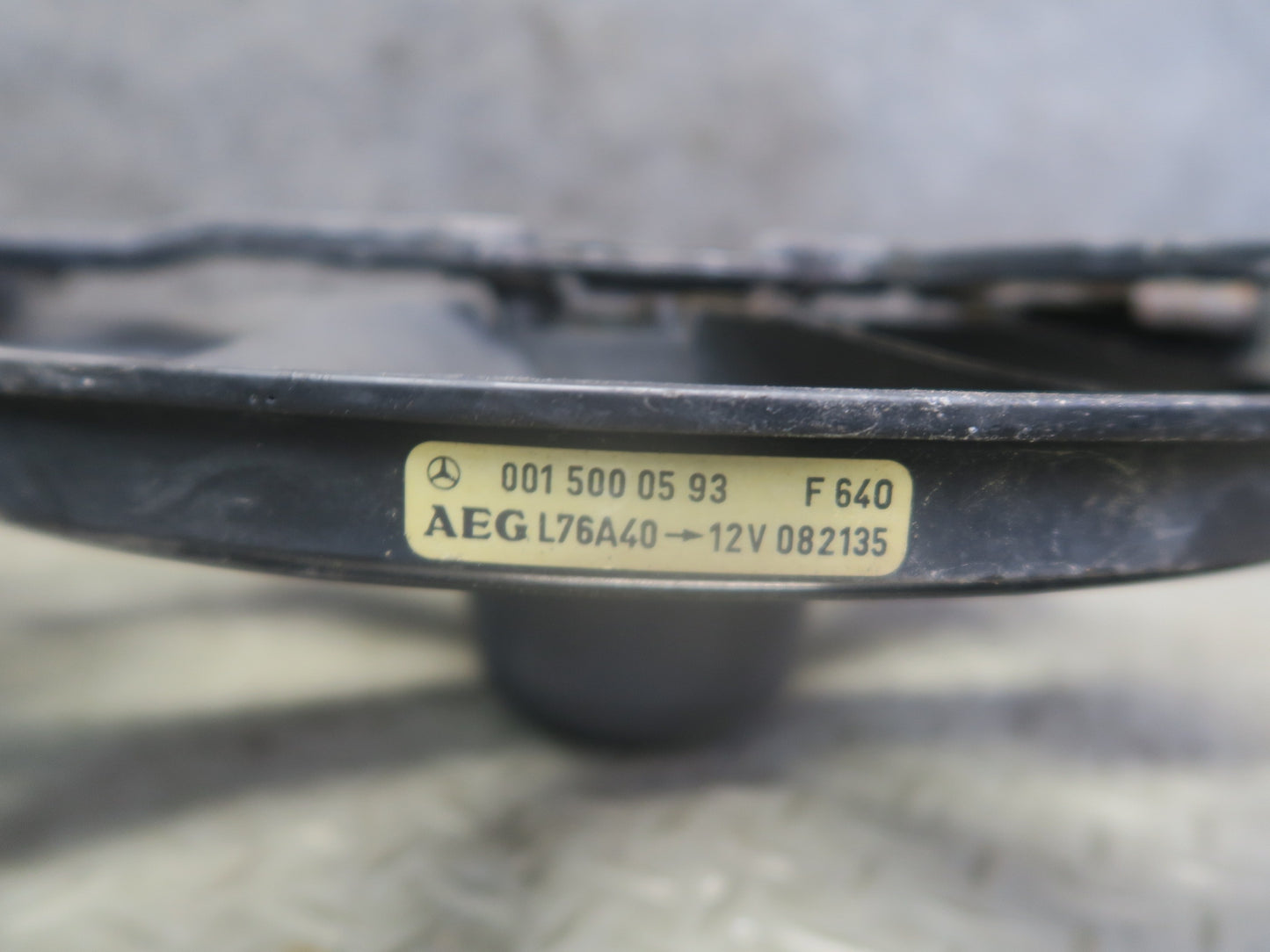 94-99 Mercedes W140 S500 Engine Radiator Dual Cooling Fan Motor OEM
