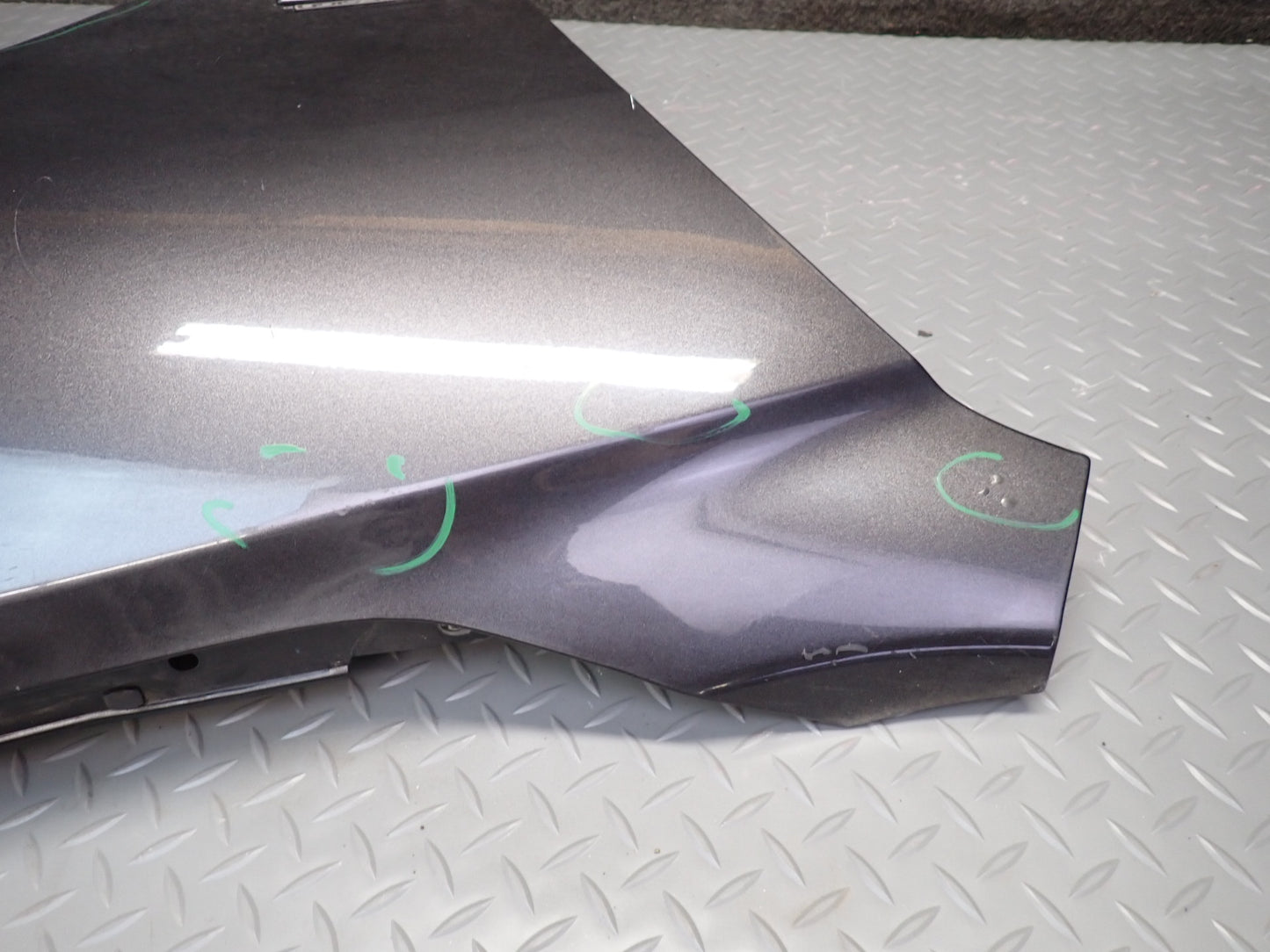 01-05 Lexus JCE10L IS300 Front Right Fender Shell Cover Panel Graphite Gray OEM