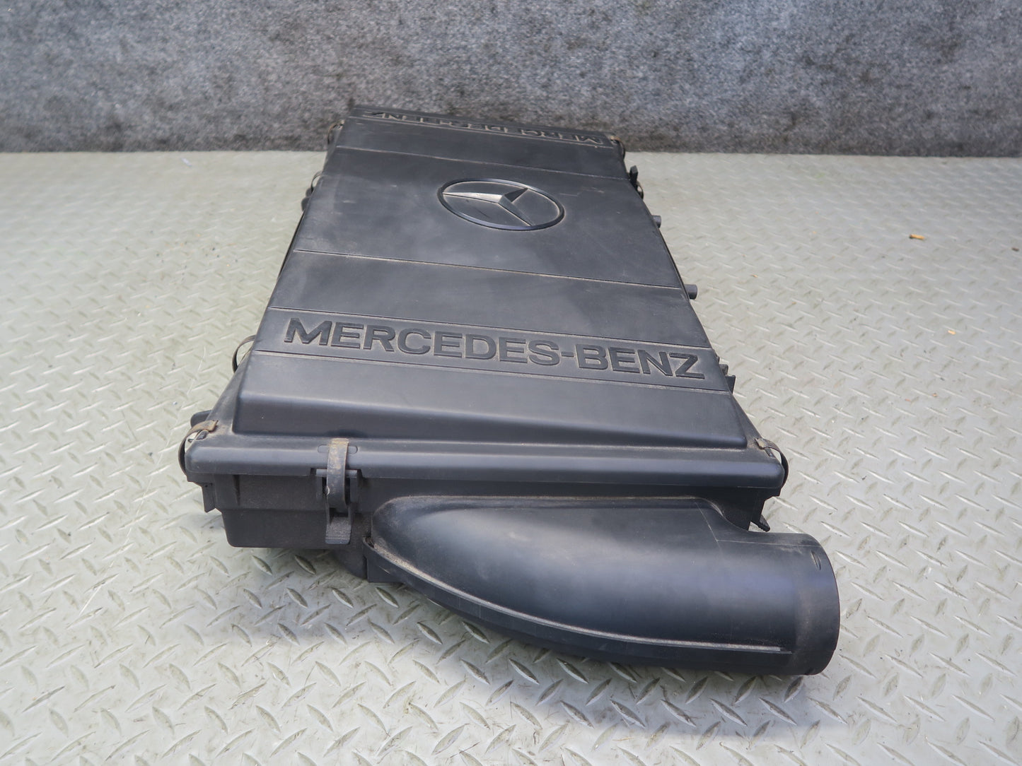 94-99 Mercedes W140 S420 S500 Air Intake Cleaner Filter Box Assy 1190940602 OEM