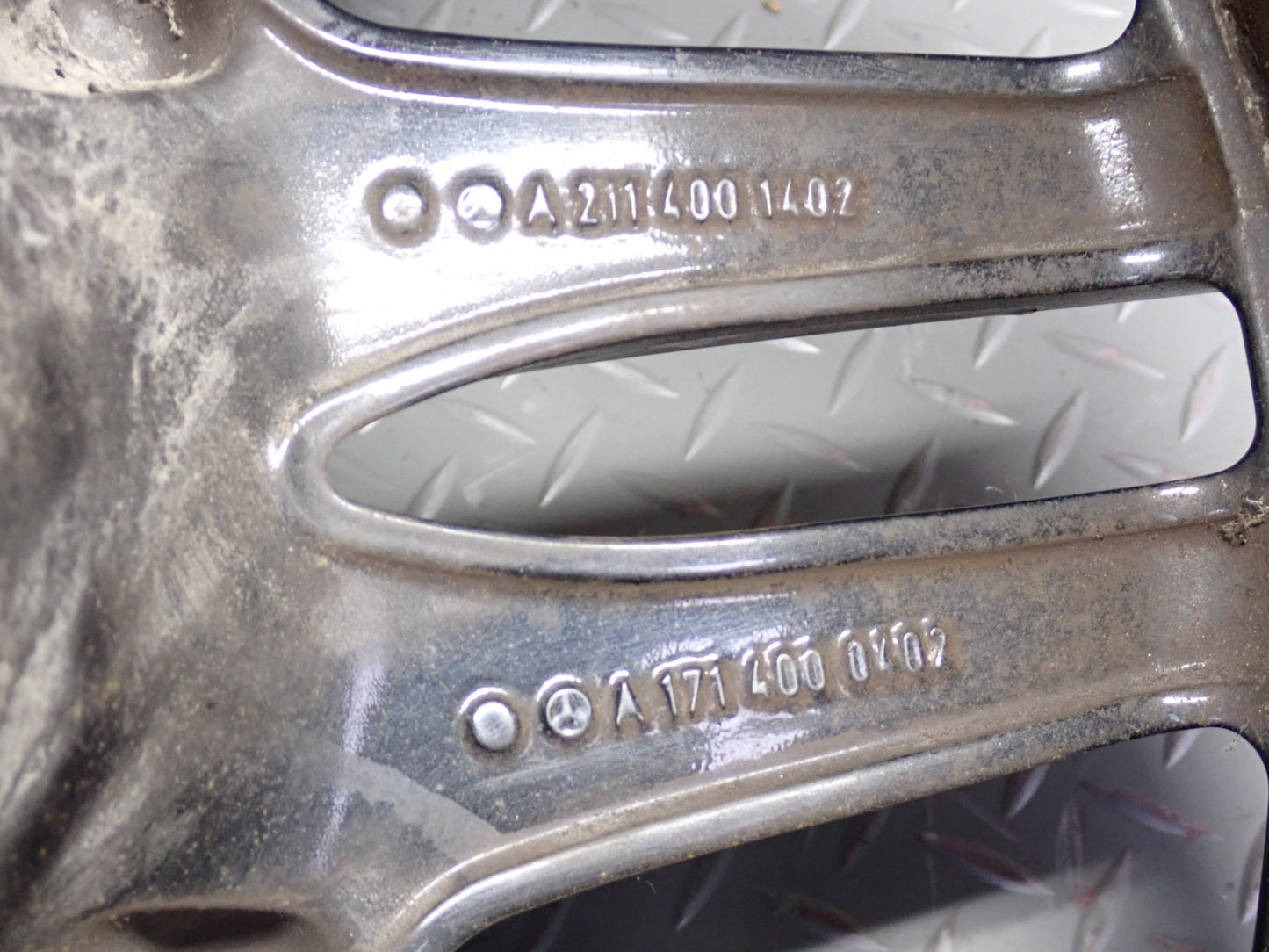 03-12 Mercedes R230 AMG Set of 4 19" R19 Alloy Wheel Rim 19x8.5/9.5J ET30/31 OEM