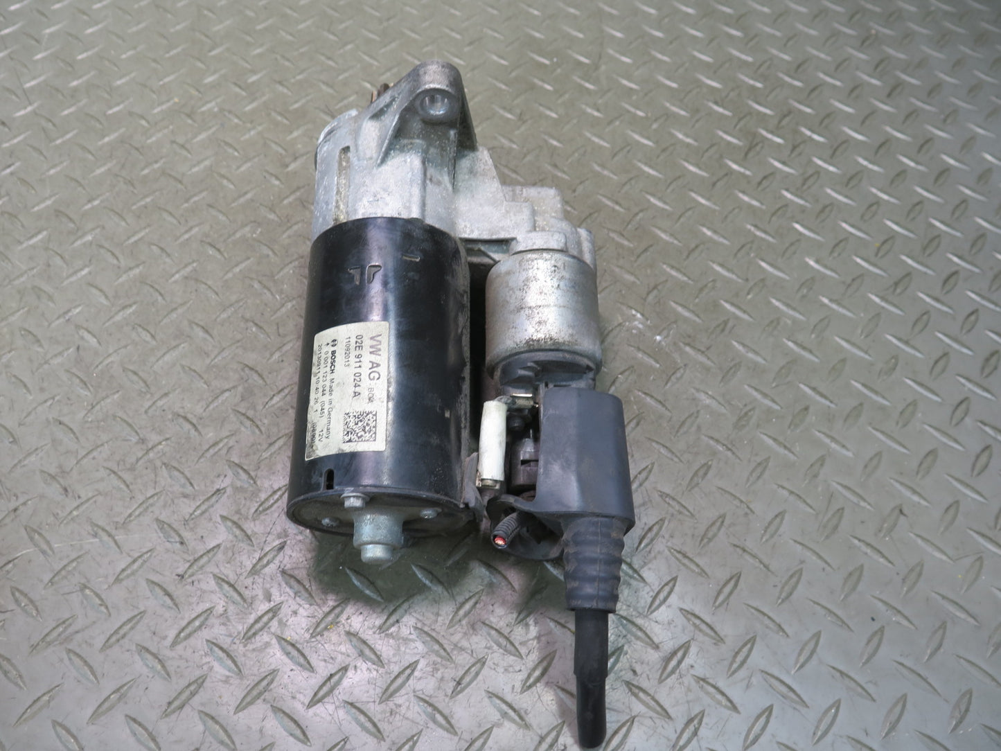 11-15 Audi TT S 8J 2.0L A/T Engine Starter Motor 02E911024A OEM