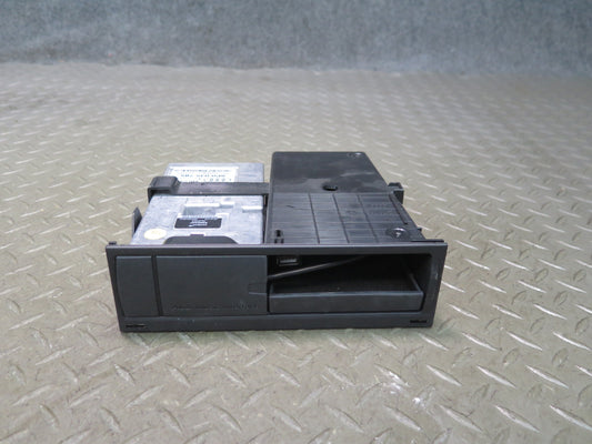 09-15 Audi TT S 8J AMI Music Interface Control Module 8P0035785 OEM