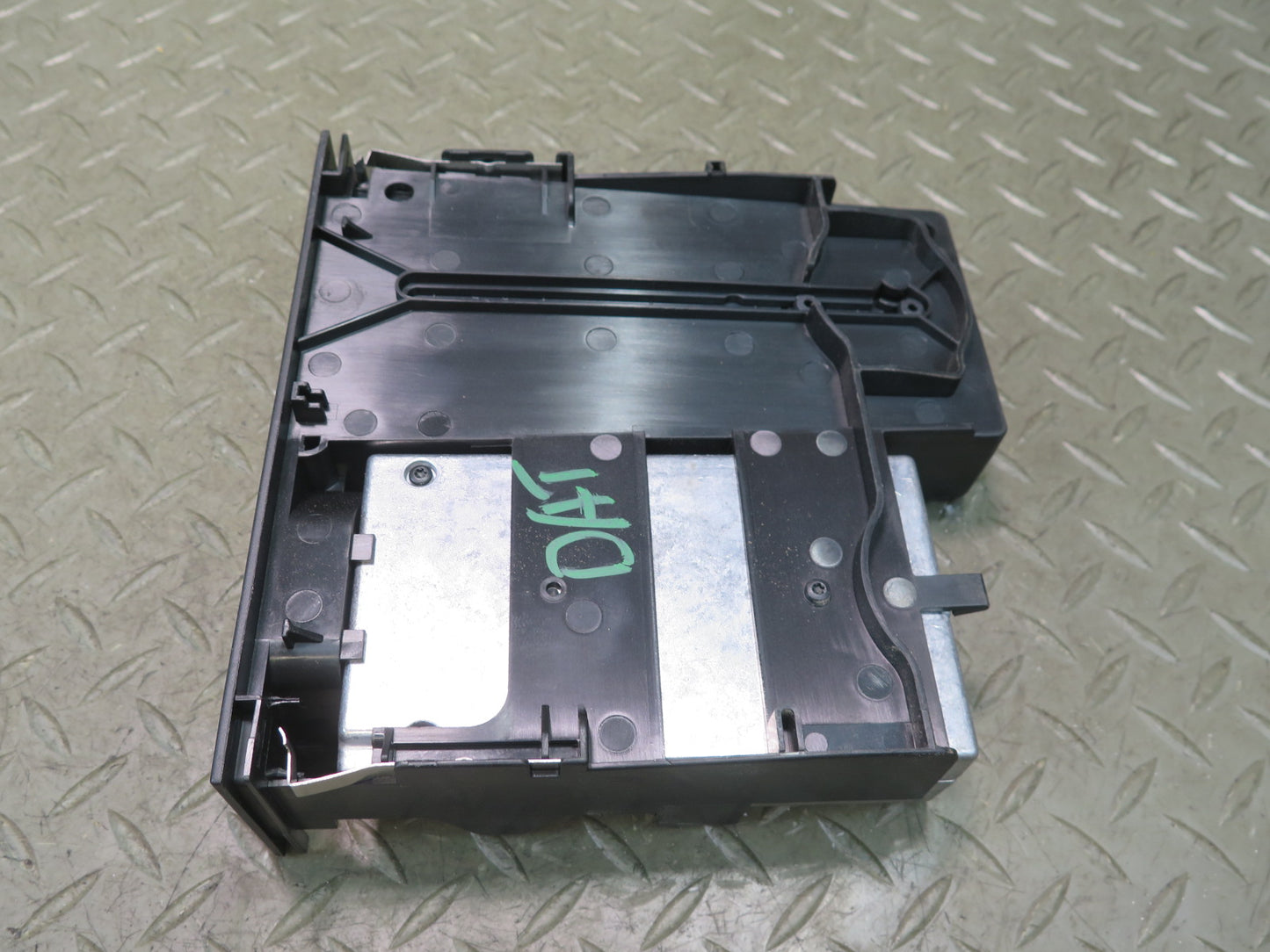 09-15 Audi TT S 8J AMI Music Interface Control Module 8P0035785 OEM
