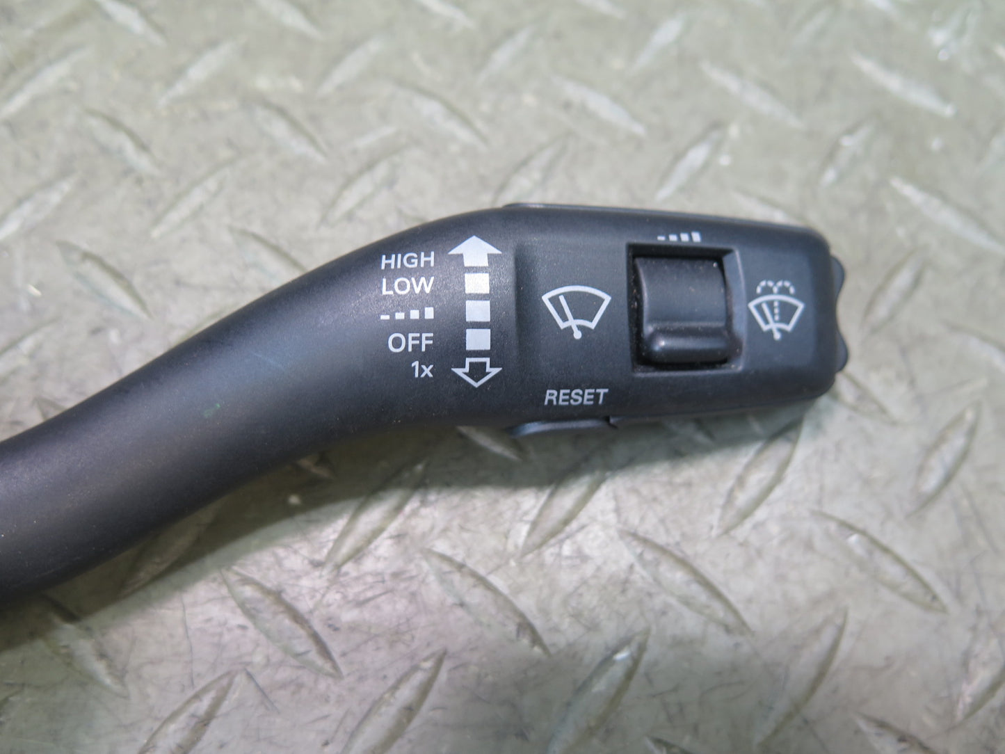 09-15 Audi TT S 8J Steering Column Windshield Wiper Washer Switch OEM