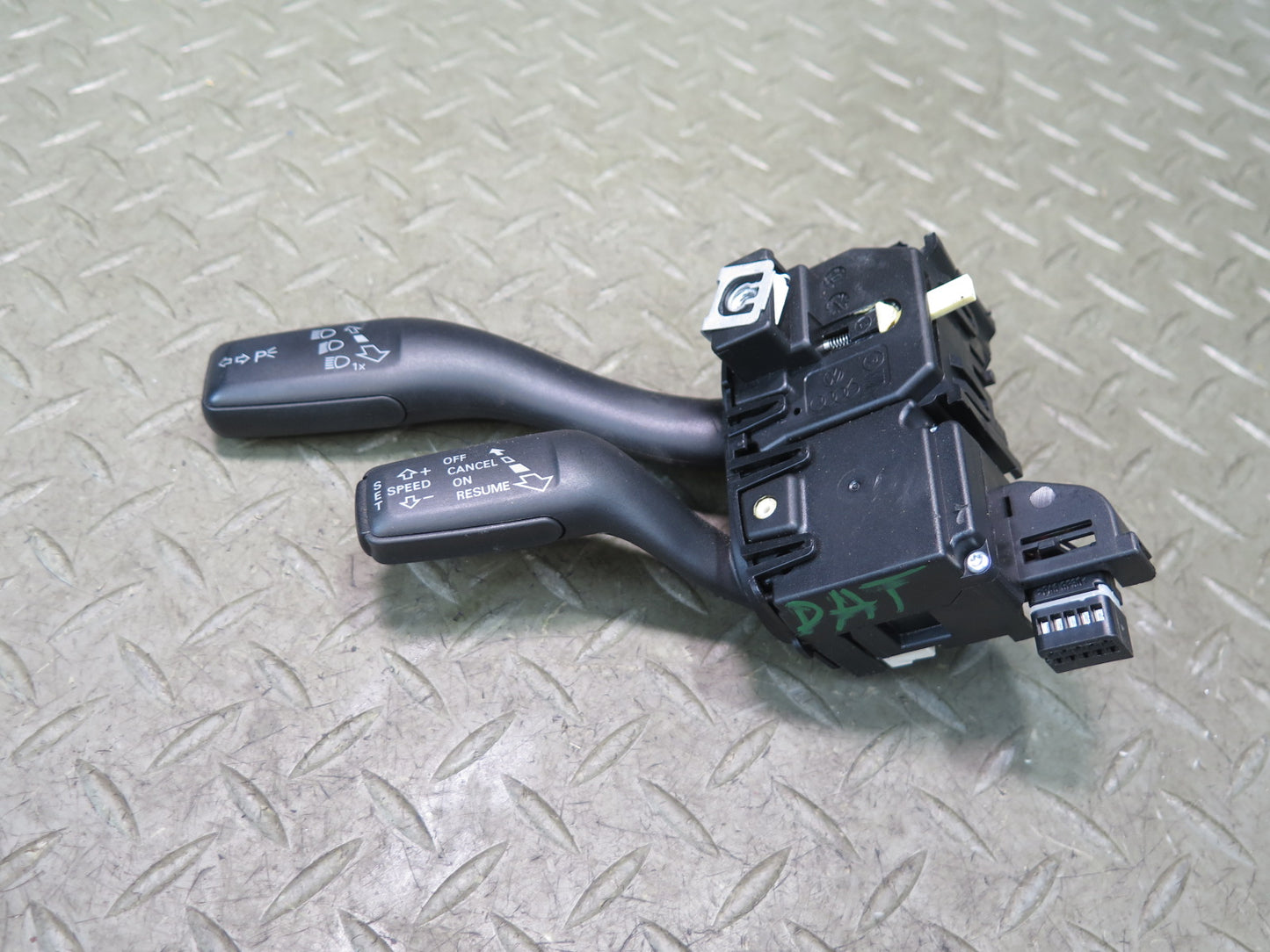 11-15 Audi TT S 8J Steering Column Turn Signal Cruise Switch 8P0953513F OEM