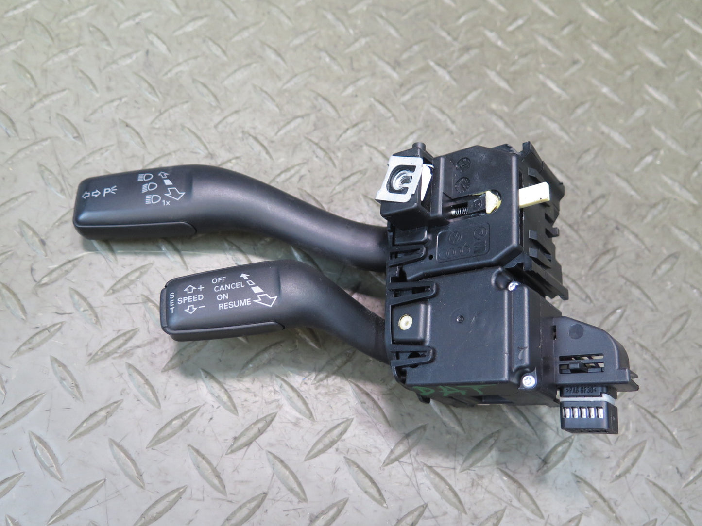11-15 Audi TT S 8J Steering Column Turn Signal Cruise Switch 8P0953513F OEM