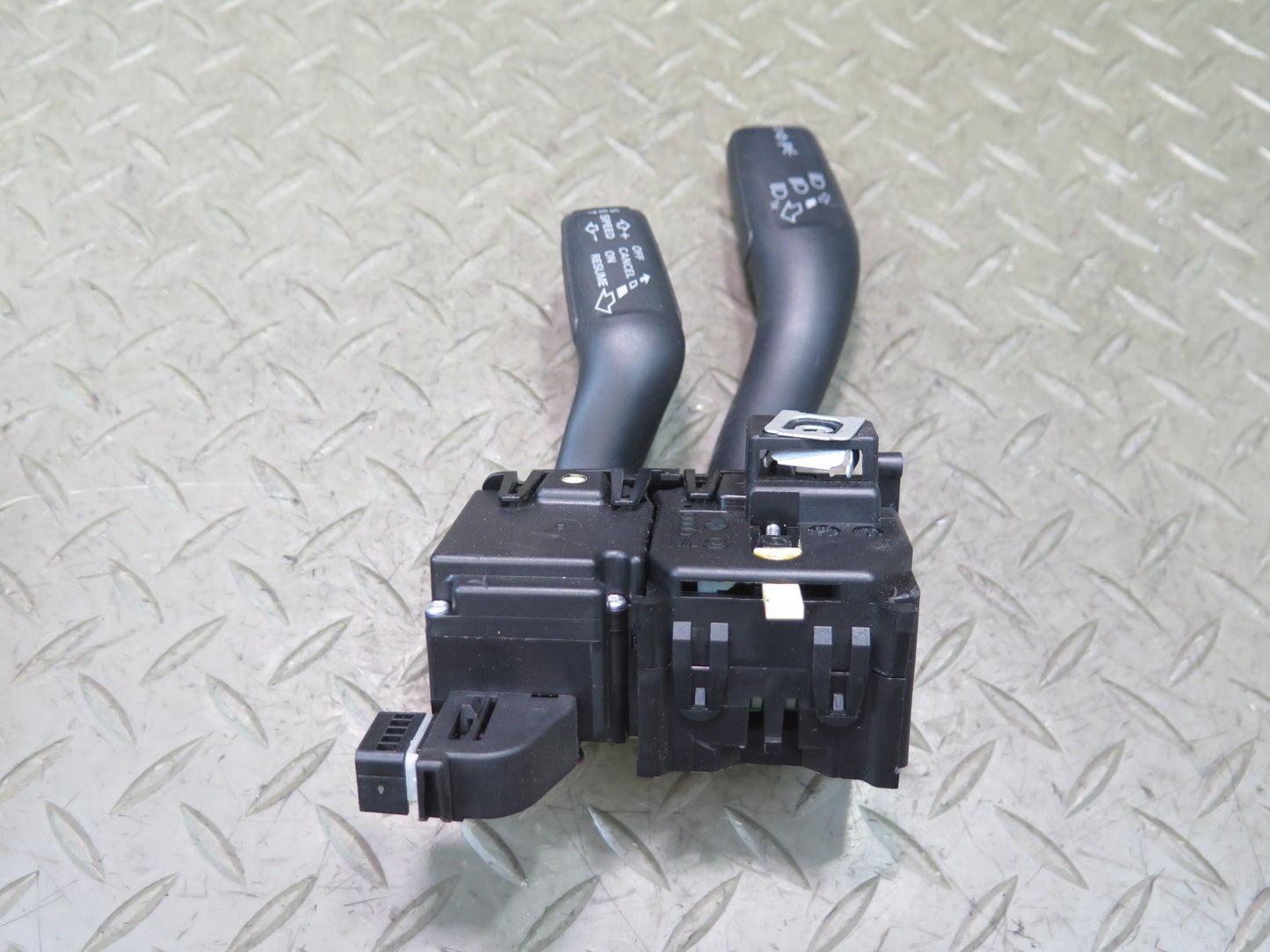 11-15 Audi TT S 8J Steering Column Turn Signal Cruise Switch 8P0953513F OEM