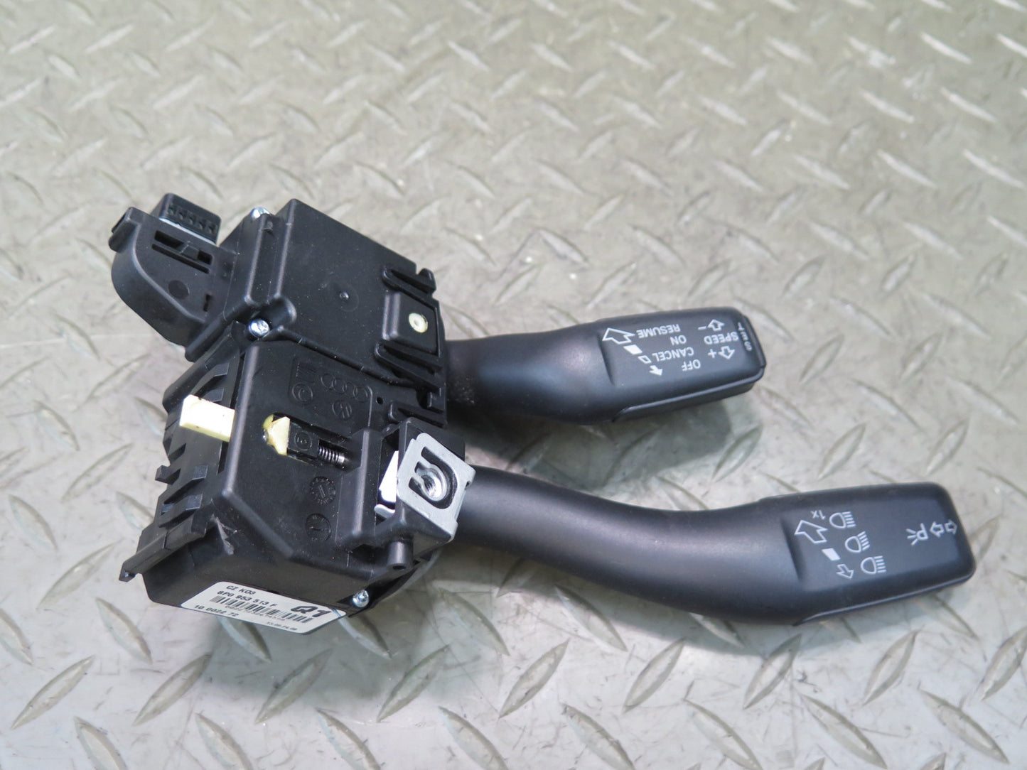 11-15 Audi TT S 8J Steering Column Turn Signal Cruise Switch 8P0953513F OEM