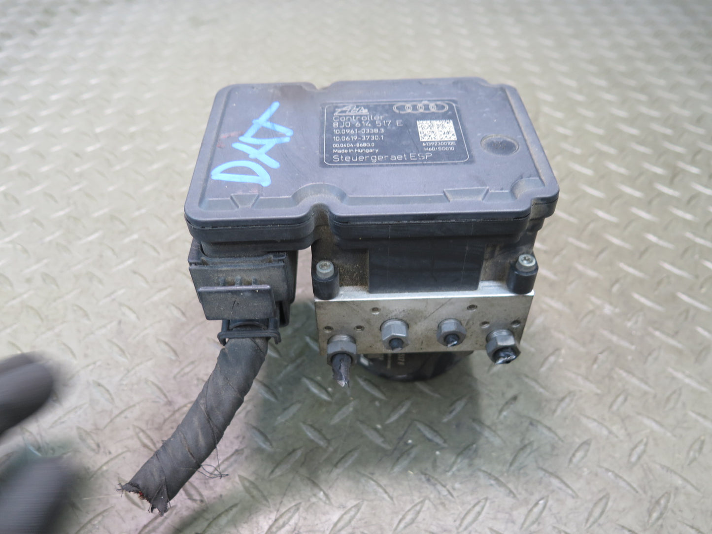 11-15 Audi TT S 8J Anti Lock Brake ABS Pump Module Unit 8J0614517E OEM