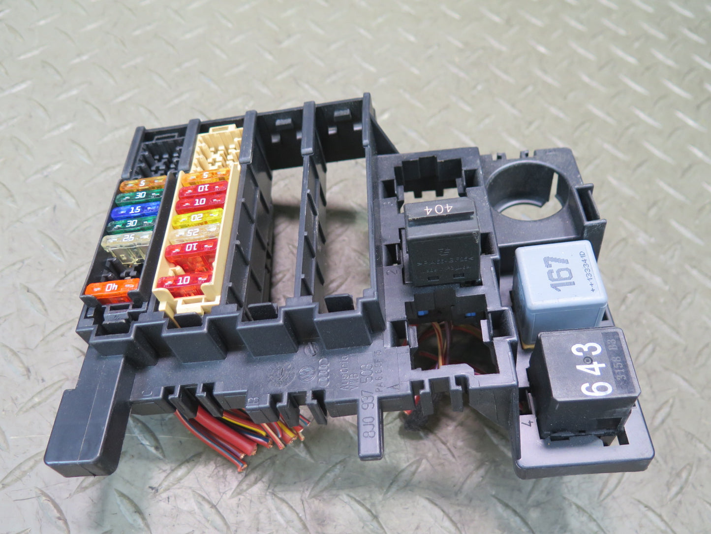 08-15 Audi TT S 8J Fuse Relay Box Module Engine Compartment 8J0937503 OEM