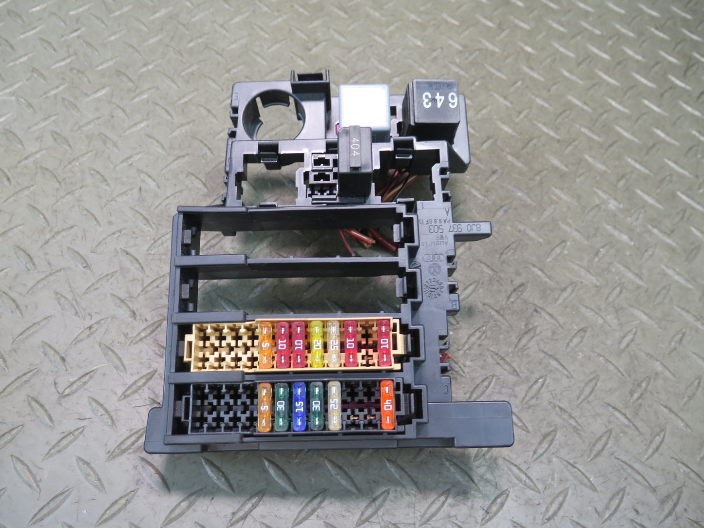 08-15 Audi TT S 8J Fuse Relay Box Module Engine Compartment 8J0937503 OEM