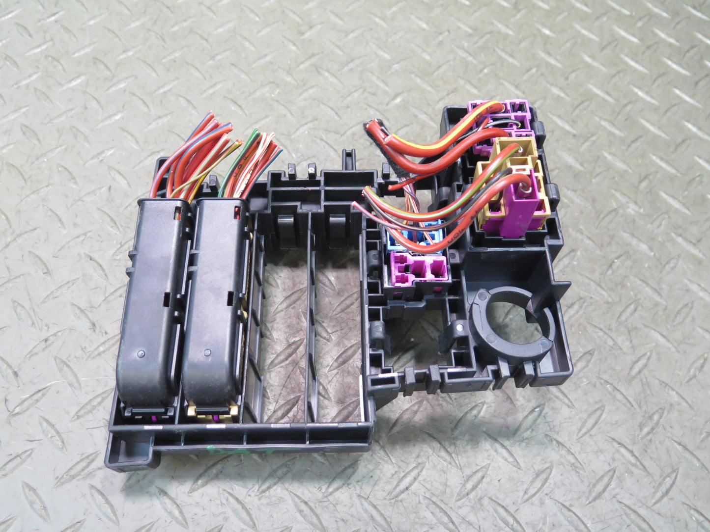 08-15 Audi TT S 8J Fuse Relay Box Module Engine Compartment 8J0937503 OEM