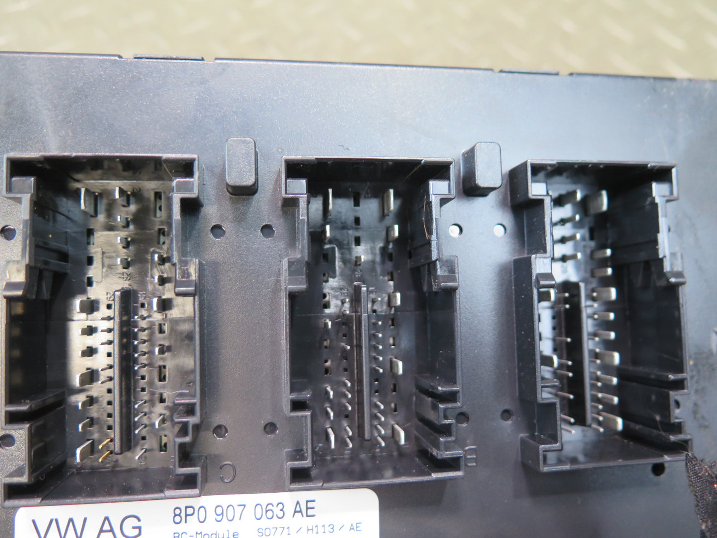 2014 Audi TT S 8J Coupe Onboard Supply Control Module 8P0907063AE OEM