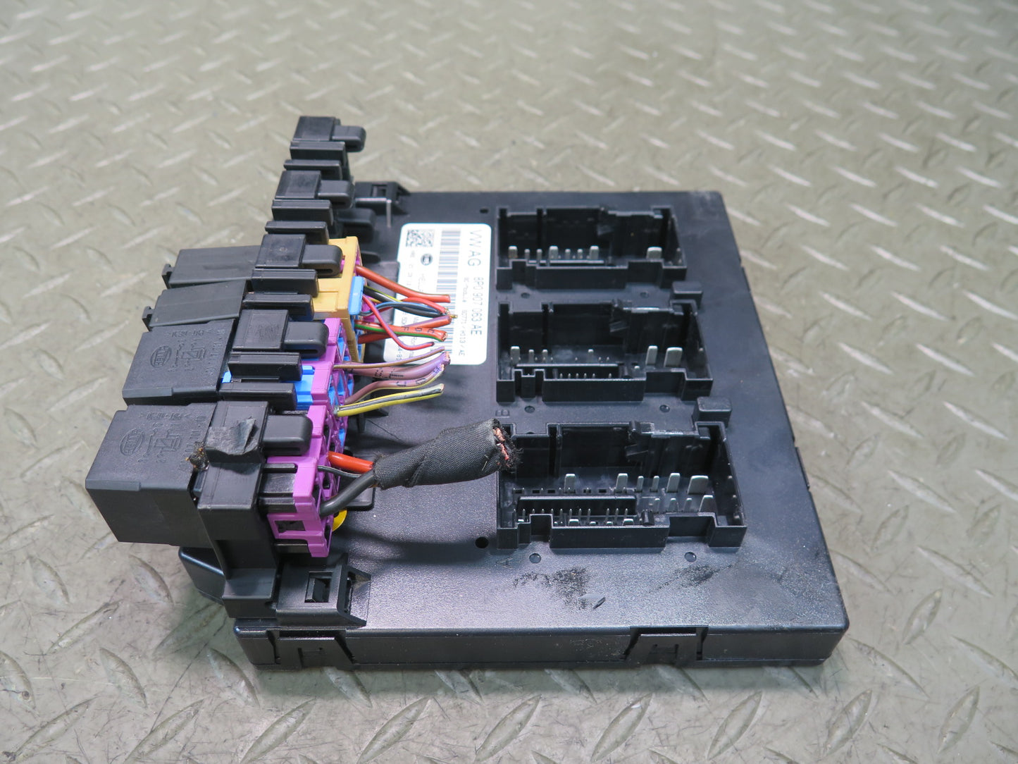 2014 Audi TT S 8J Coupe Onboard Supply Control Module 8P0907063AE OEM