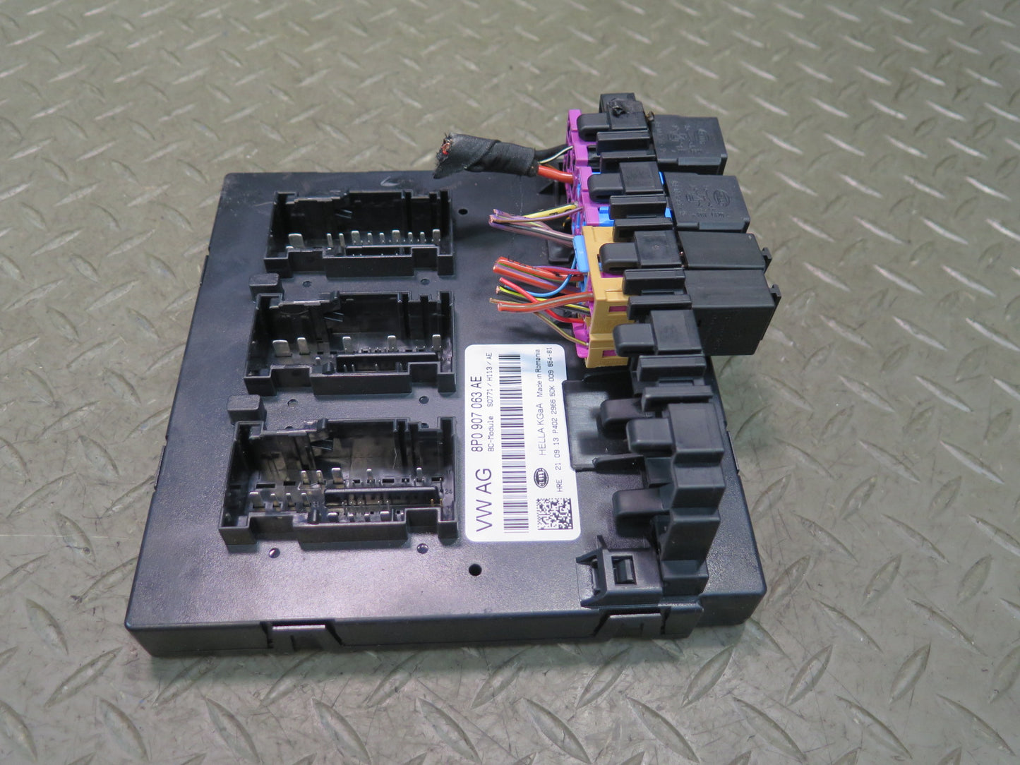 2014 Audi TT S 8J Coupe Onboard Supply Control Module 8P0907063AE OEM