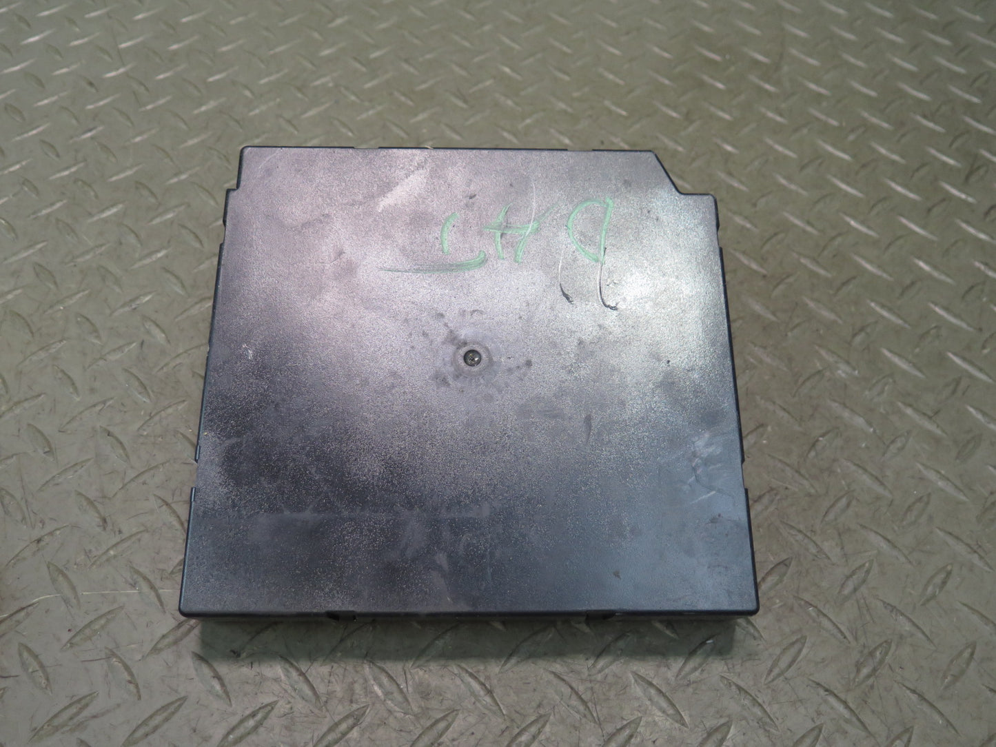 2014 Audi TT S 8J Coupe Onboard Supply Control Module 8P0907063AE OEM