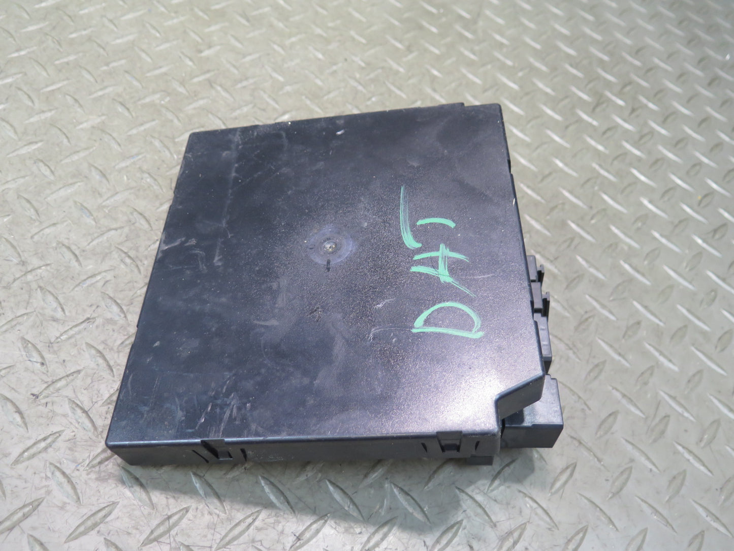 2014 Audi TT S 8J Coupe Onboard Supply Control Module 8P0907063AE OEM