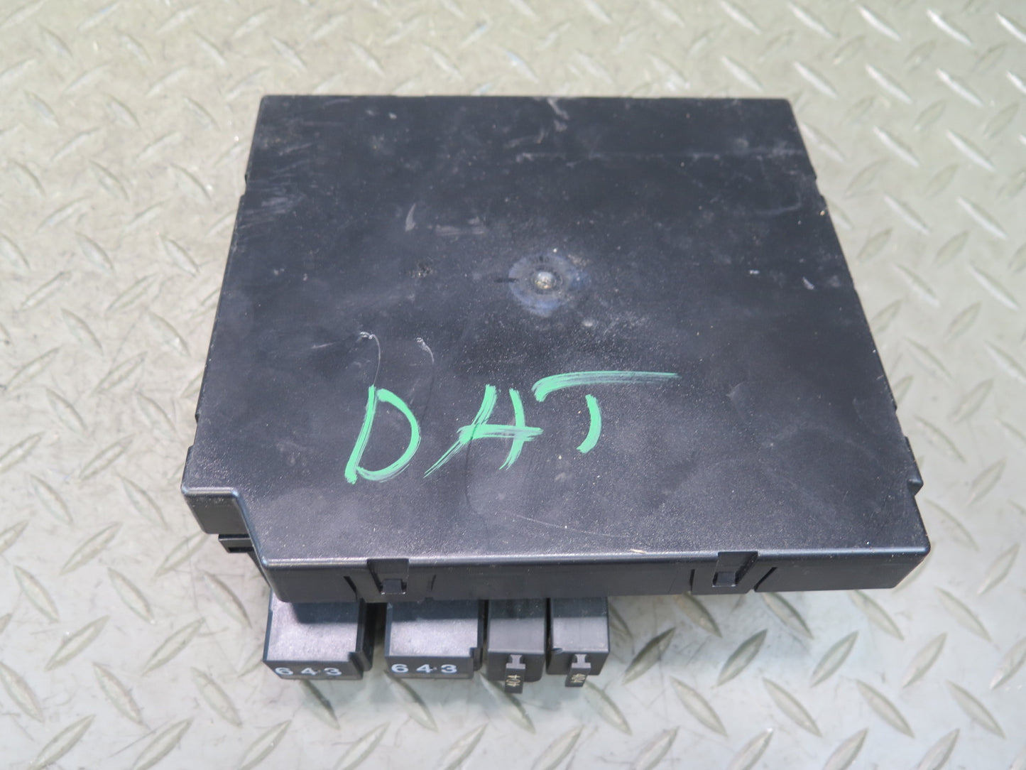 2014 Audi TT S 8J Coupe Onboard Supply Control Module 8P0907063AE OEM