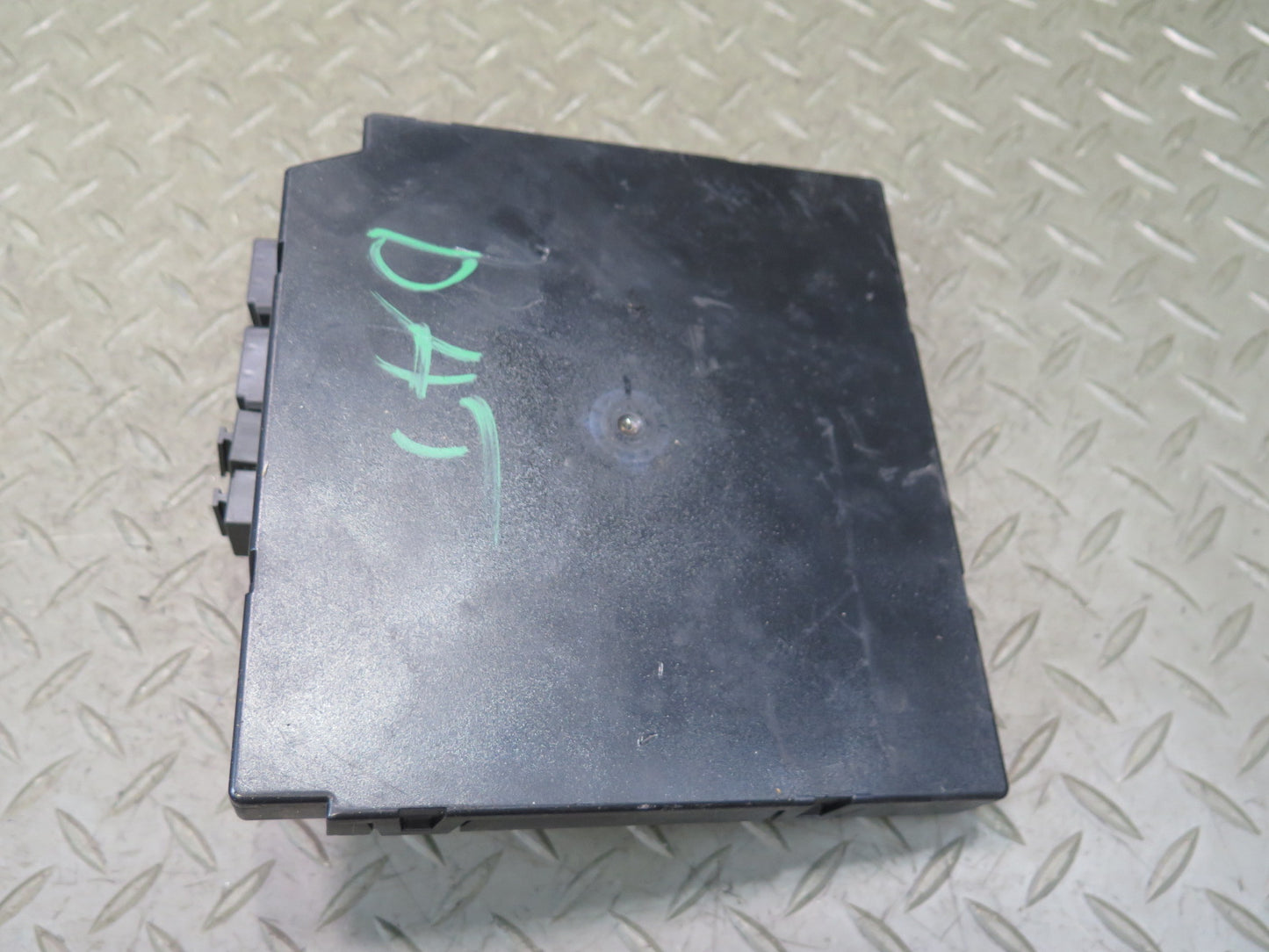 2014 Audi TT S 8J Coupe Onboard Supply Control Module 8P0907063AE OEM