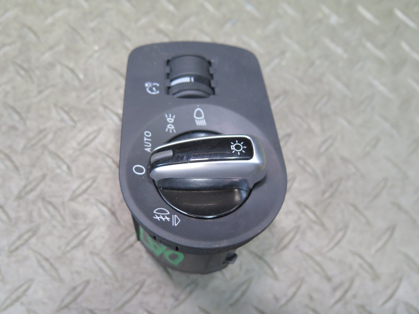 08-14 Audi TT S 8J Dashboard Headlight Light Lamp Switch Button 8J1941531AF OEM