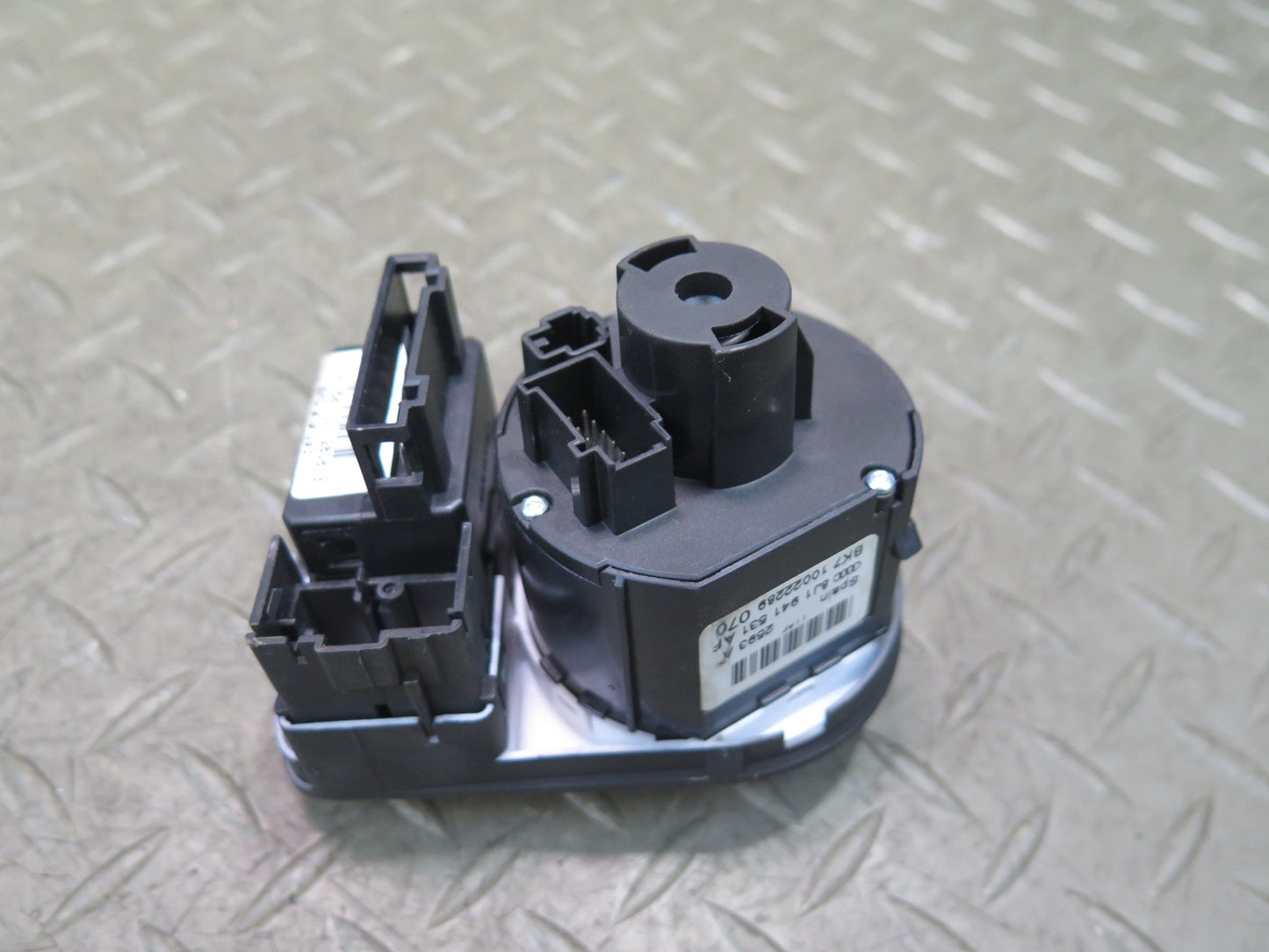 08-14 Audi TT S 8J Dashboard Headlight Light Lamp Switch Button 8J1941531AF OEM