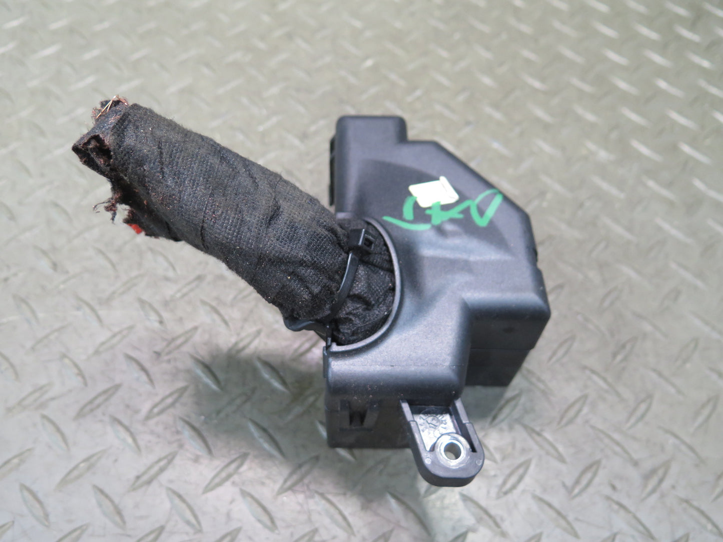 09-15 Audi TT S 8J Fuse Relay Box Module Interior Compartment OEM