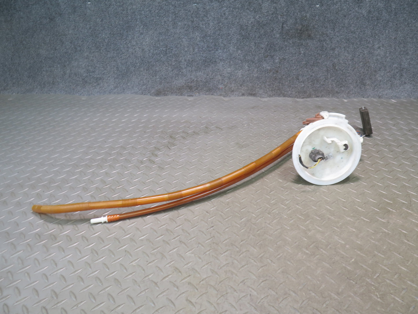 09-15 Audi TT S 8J AWD Fuel Pump Level Sensor Sending Unit Set OEM