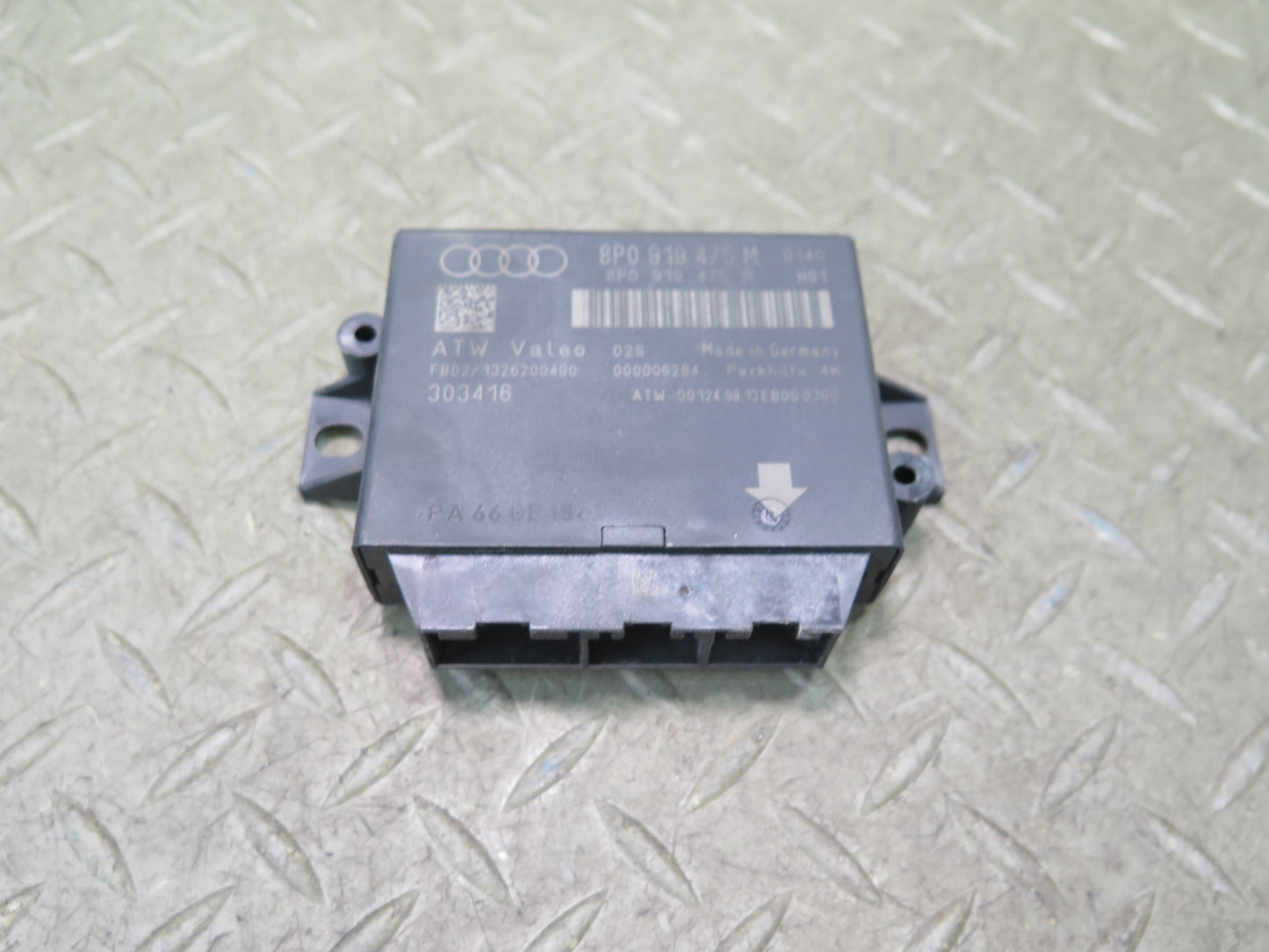 09-15 Audi TT S 8J Park Assist Control Module 8P0919475M OEM