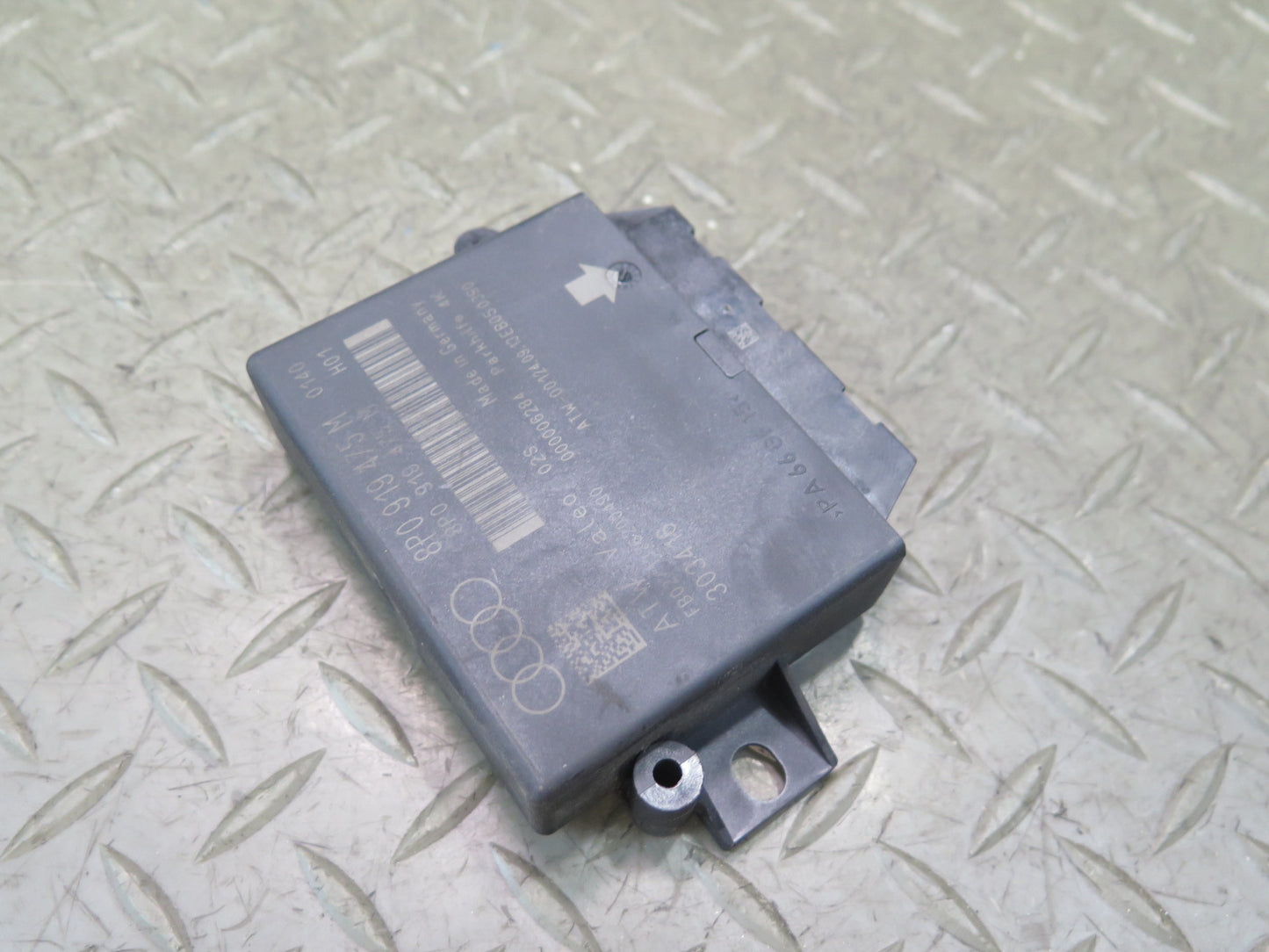 09-15 Audi TT S 8J Park Assist Control Module 8P0919475M OEM